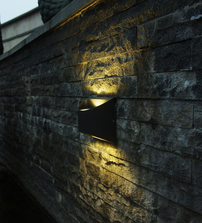 Tronic Wall LED Light 6 Watts - Image 2