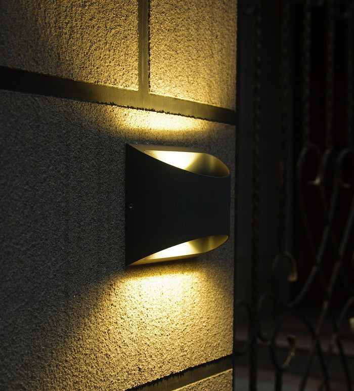 Tronic Wall LED Light 6 Watts - Image 3