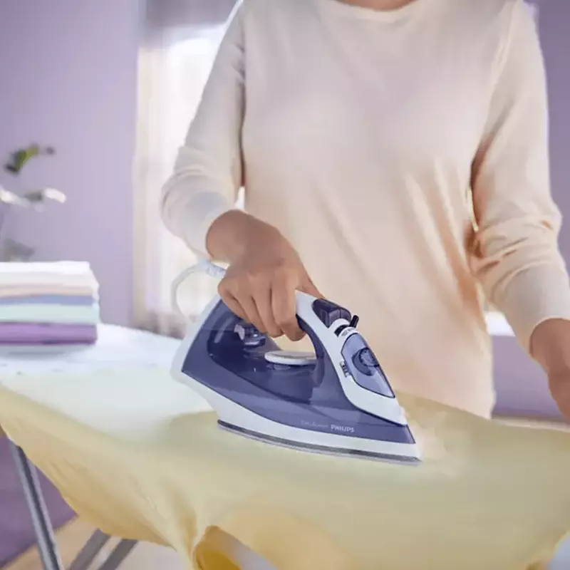 Philips Steam Iron Easy Speed 2000W 220ml, Steam Boost up to 100g, Calc Clean Slider, Ceramic Soleplate, Drip Stop GC1752 - Image 7