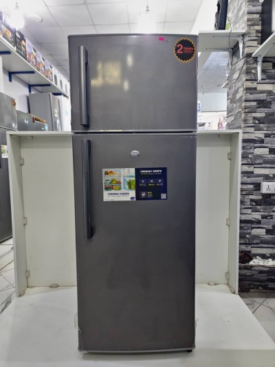 MR UK 212 | 2-Door Refrigerator Fridge 106L