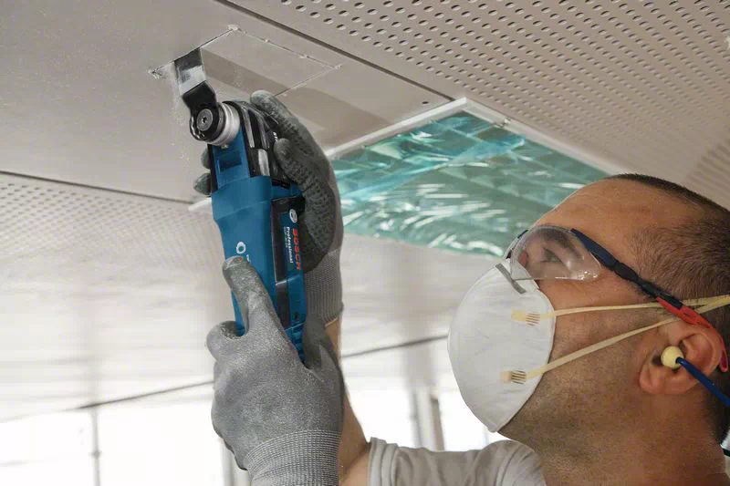 Bosch Multipurpose Tool 300W GOP 30-28 - Image 2