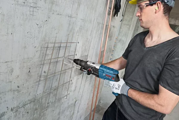 Bosch Professional Rotary Hammer with SDS Plus 880W GBH 2-28 F - Image 5