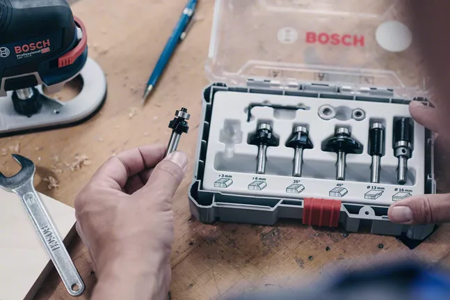 Bosch Mixed Router Bits Set 8mm 15 Pcs 2607017472 - Image 3