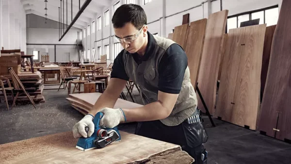 Bosch Portable Planer 82mm 700W GHO 700 - Image 7