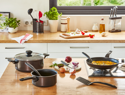 Tefal Easy Cook Frypan 32cm Titanium Non Stick Thermo Signal 100% Safe Cooking Pan Suitable for All Heat Sources Except Induction B5540802 - Image 12